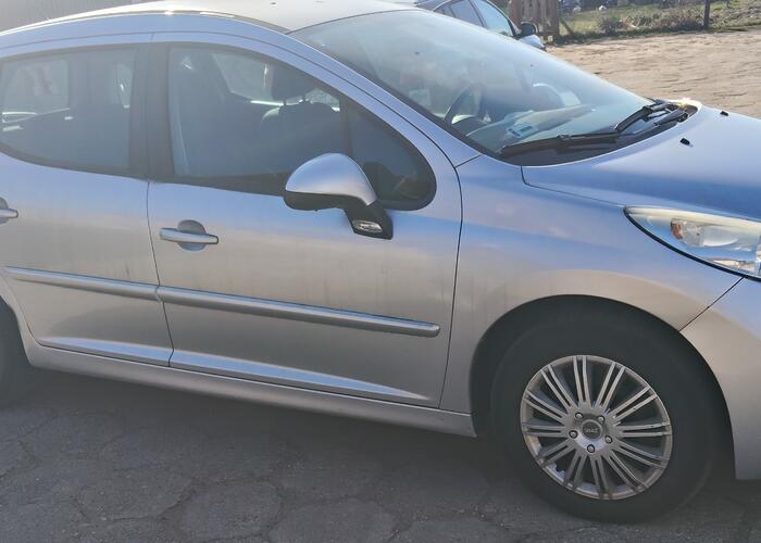Grajewo ogłoszenia: Sprzedam auto.
Peugeot 207 SW. Rok Produkcji 2011
Silnik 1.4 VTI...